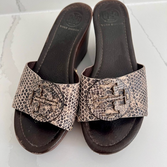 Tory Burch Wedge sandal snakeskin size 7 - Picture 1 of 5